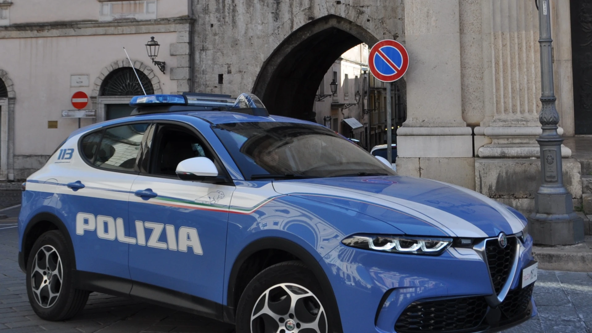 La Questura di Isernia rafforza i controlli in città e in Provincia – arrestato un uomo pluripregiudicato di Scampia – fermati 4 giovani in possesso di cocaina